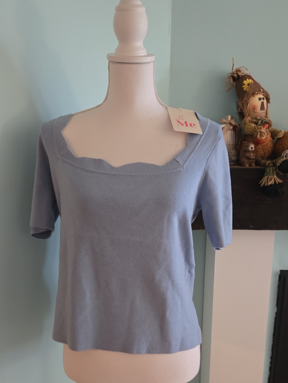 NWT So Me Short Sleeve Scallop Square NECK Sweater M